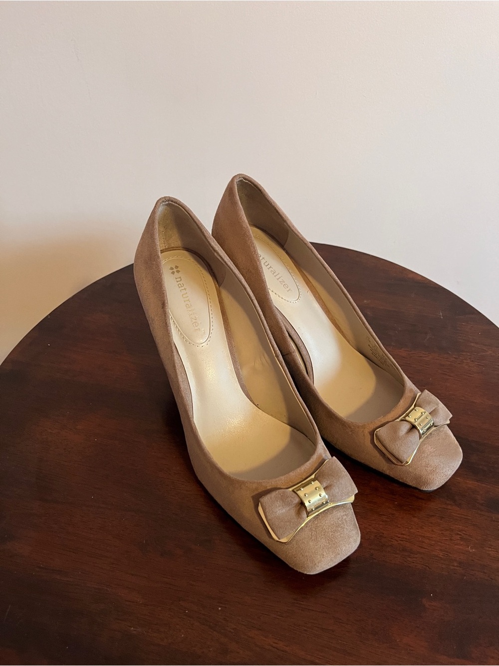 Naturalizer Taupe Suede Bow Pump - Elegant Women's Dress Shoe